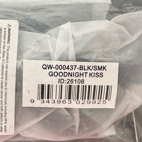 Quay GOODNIGHT KISS blk/blk fade Sunglasses NWT - Picture 10 of 10